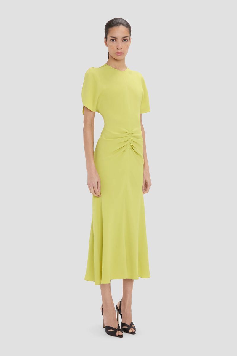 Elegantes Midikleid mit Taillenraffung