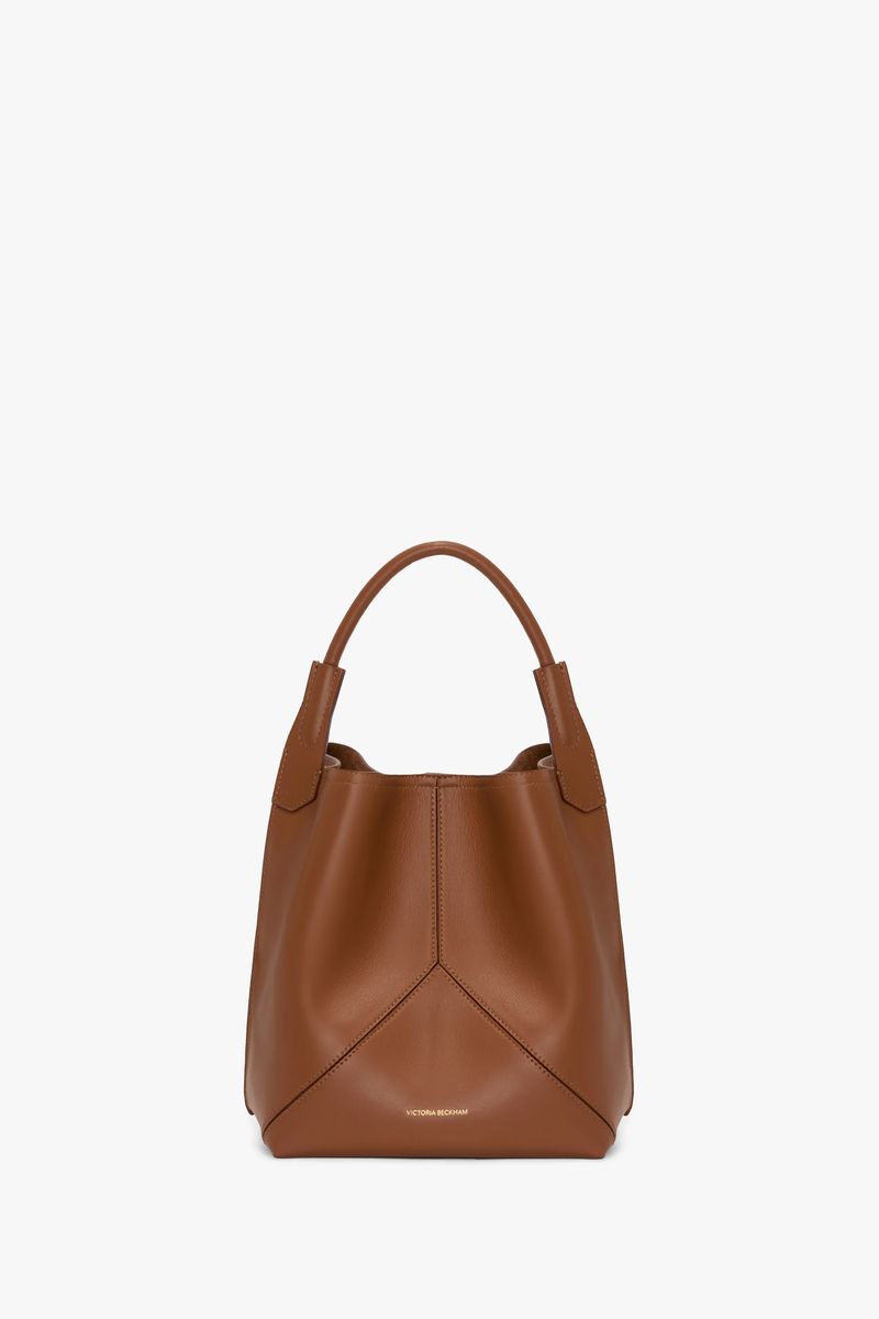 Minimalistische Beuteltasche aus weichem Leder