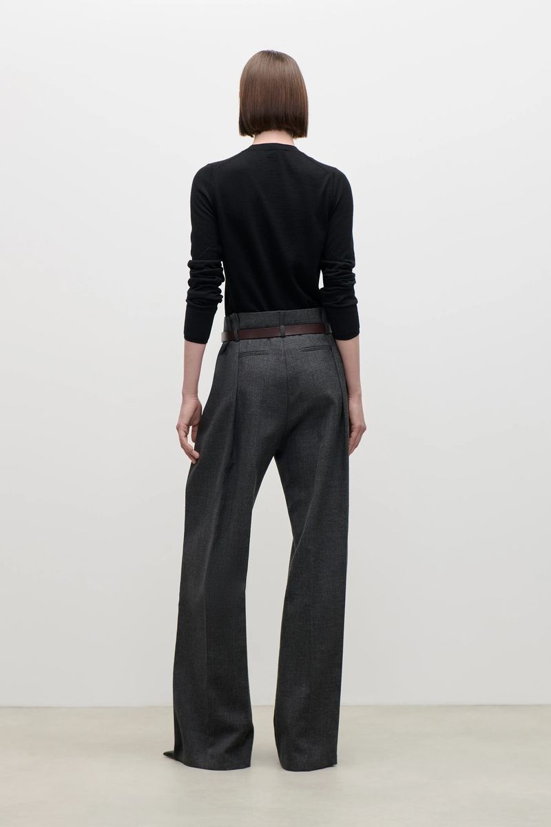 Maßgeschneiderte Melange-Hose mit hohem Bund