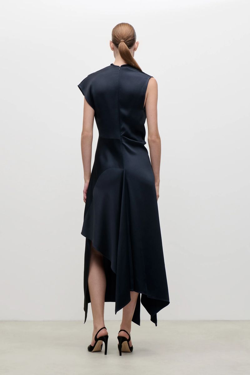Drapiertes Midikleid mit Stehkragen