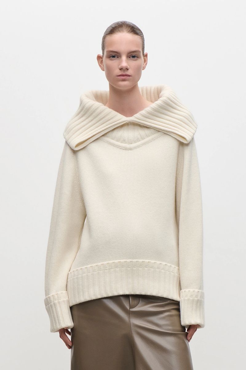 Strickpullover mit markantem Kragen