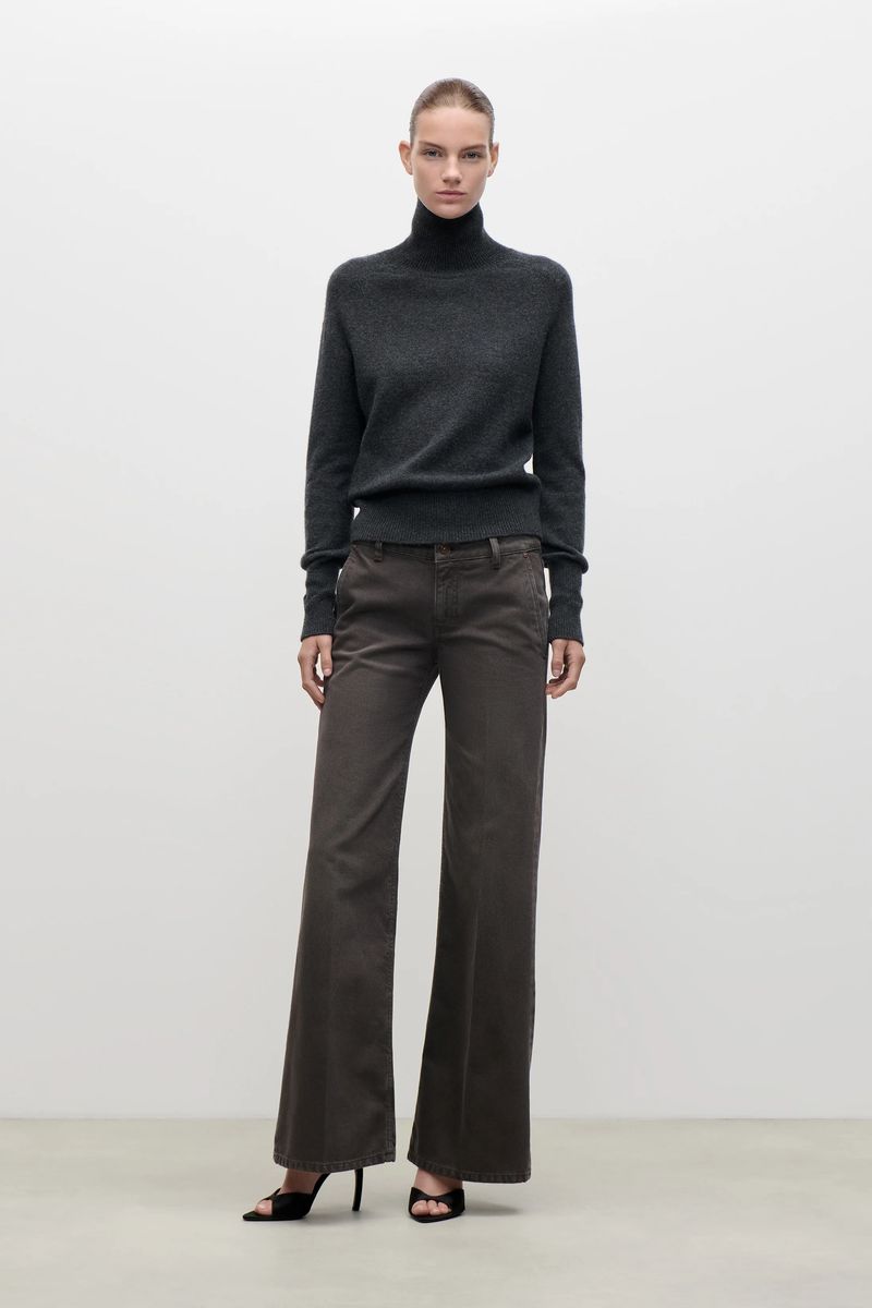 Weit ausgestellte Jeans im Vintage-Look