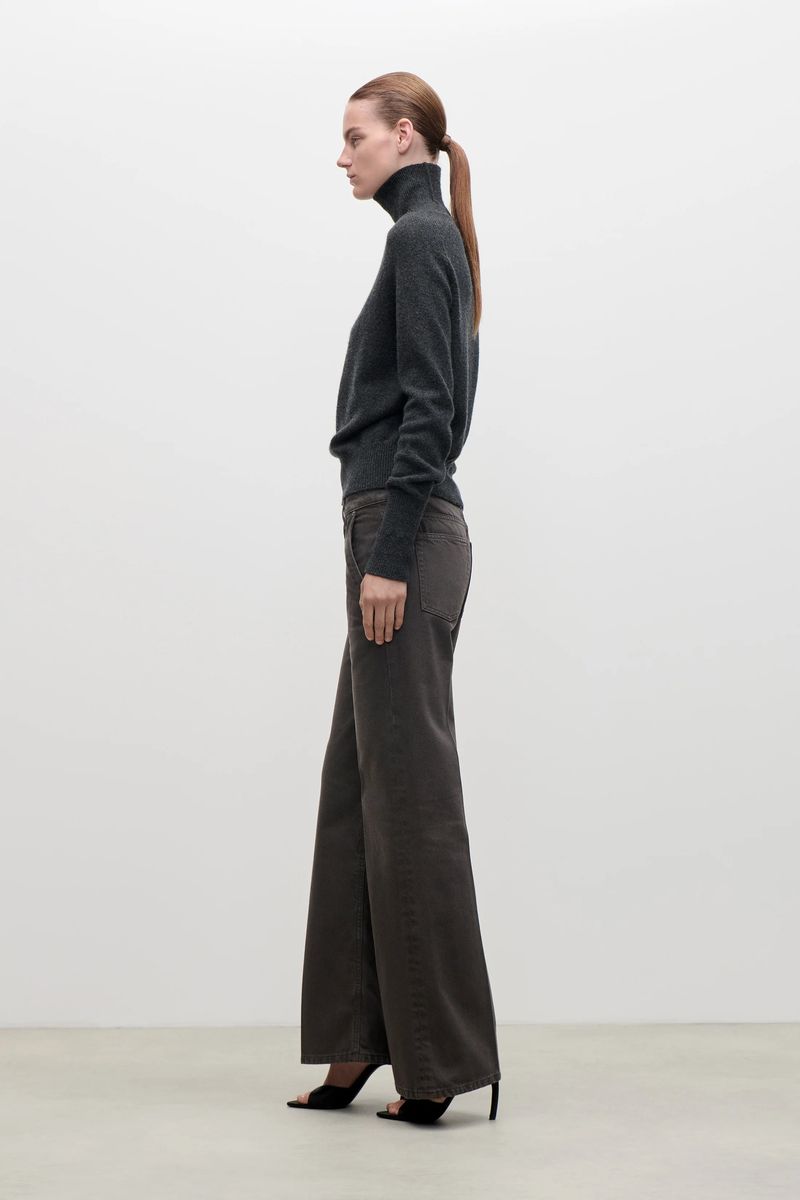 Weit ausgestellte Jeans im Vintage-Look