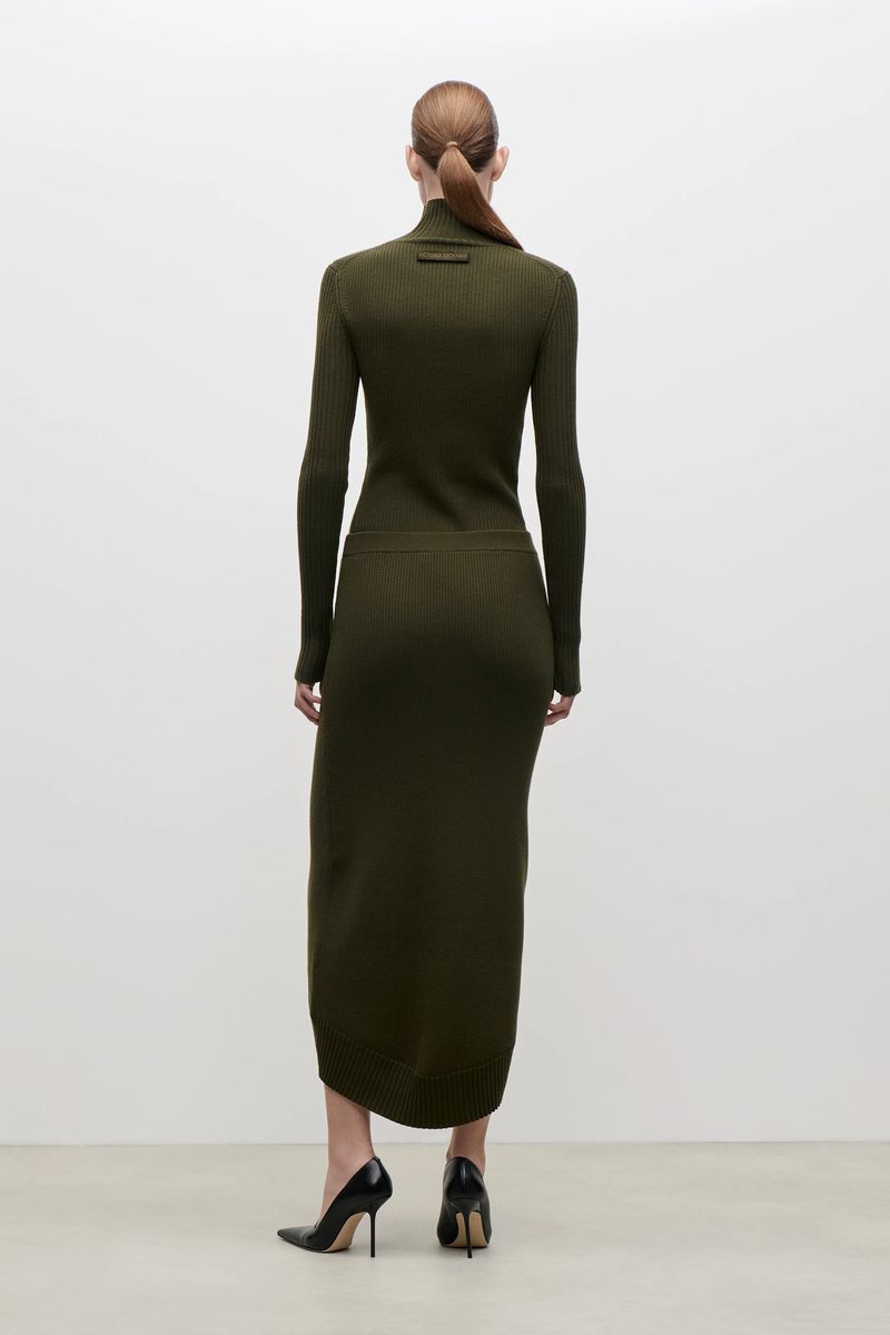 Asymmetrischer Midirock aus Feinstrick