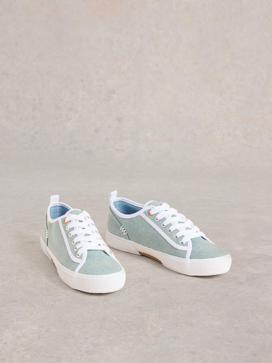 Klassische Low-Top Stoff-Sneaker