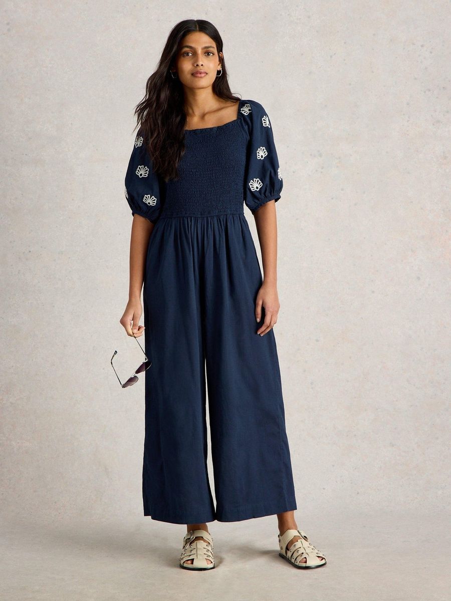Bestickter Leinen-Jumpsuit mit Smok-Details