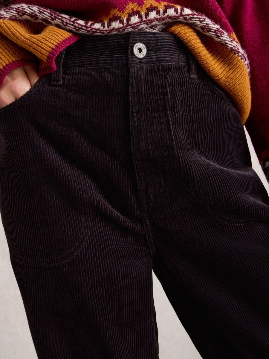 Weit geschnittene Kordhose in 7/8-Länge