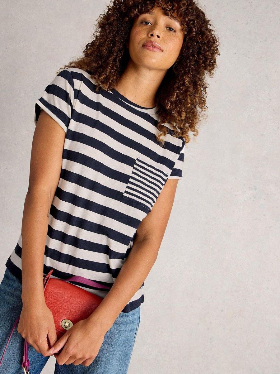 Gestreiftes Baumwoll-T-Shirt mit Tasche