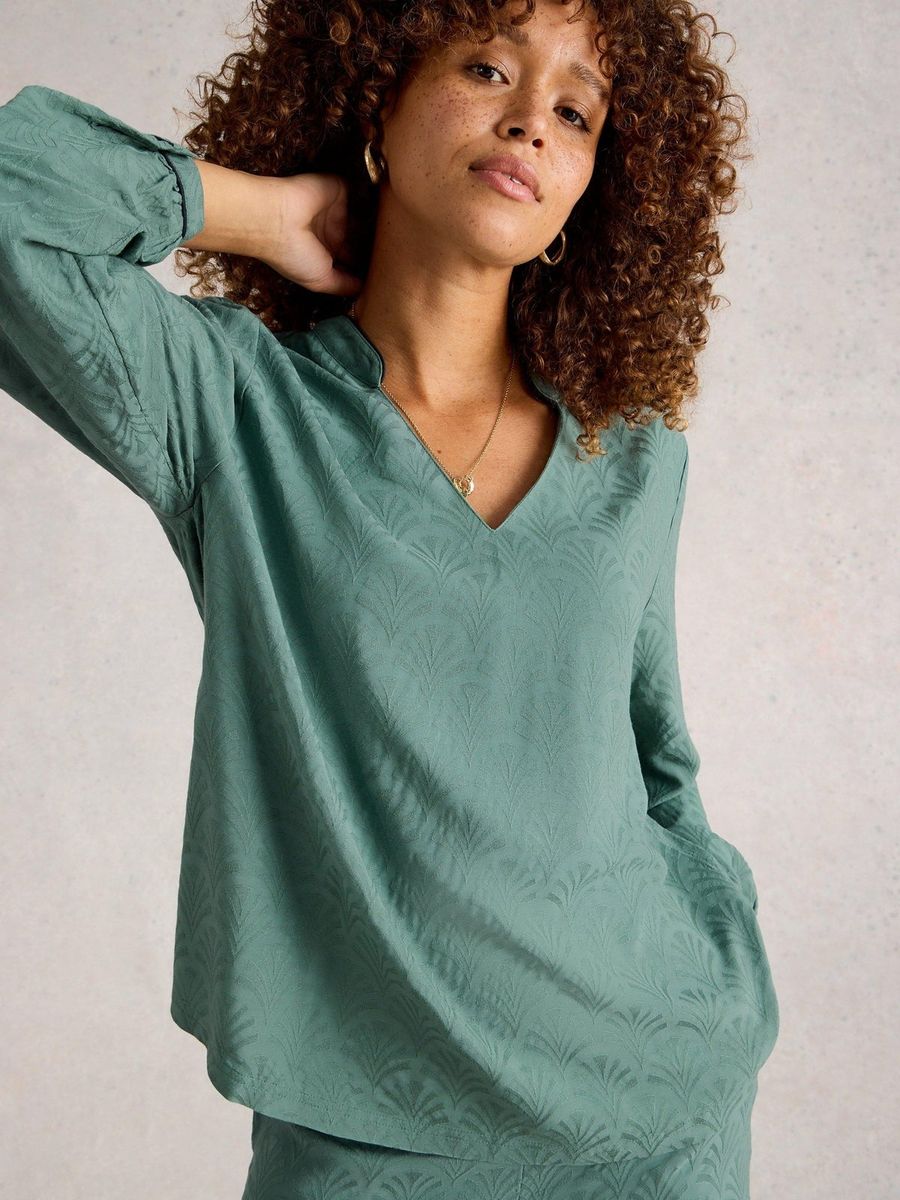 Viskose-Pyjamaoberteil mit Jacquard-Muster