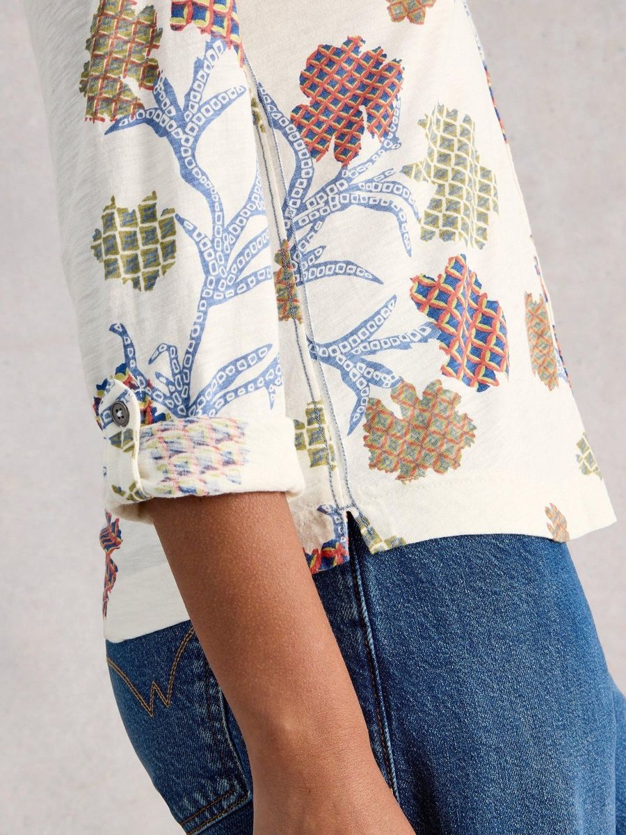Eklektisch gemusterte Jersey-Bluse mit Blumenprint