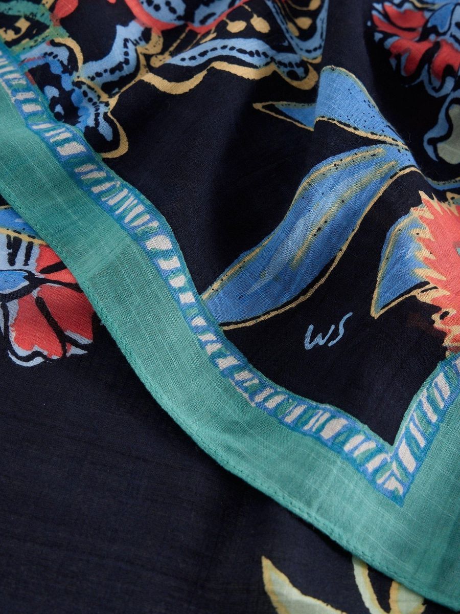 Halstuch Callie mit floralem Statement-Print