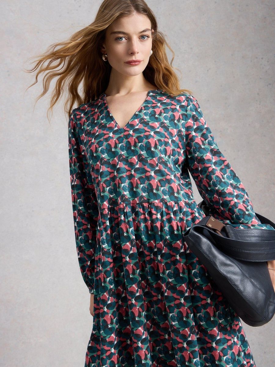 Fließendes Jerseykleid mit abstraktem Print
