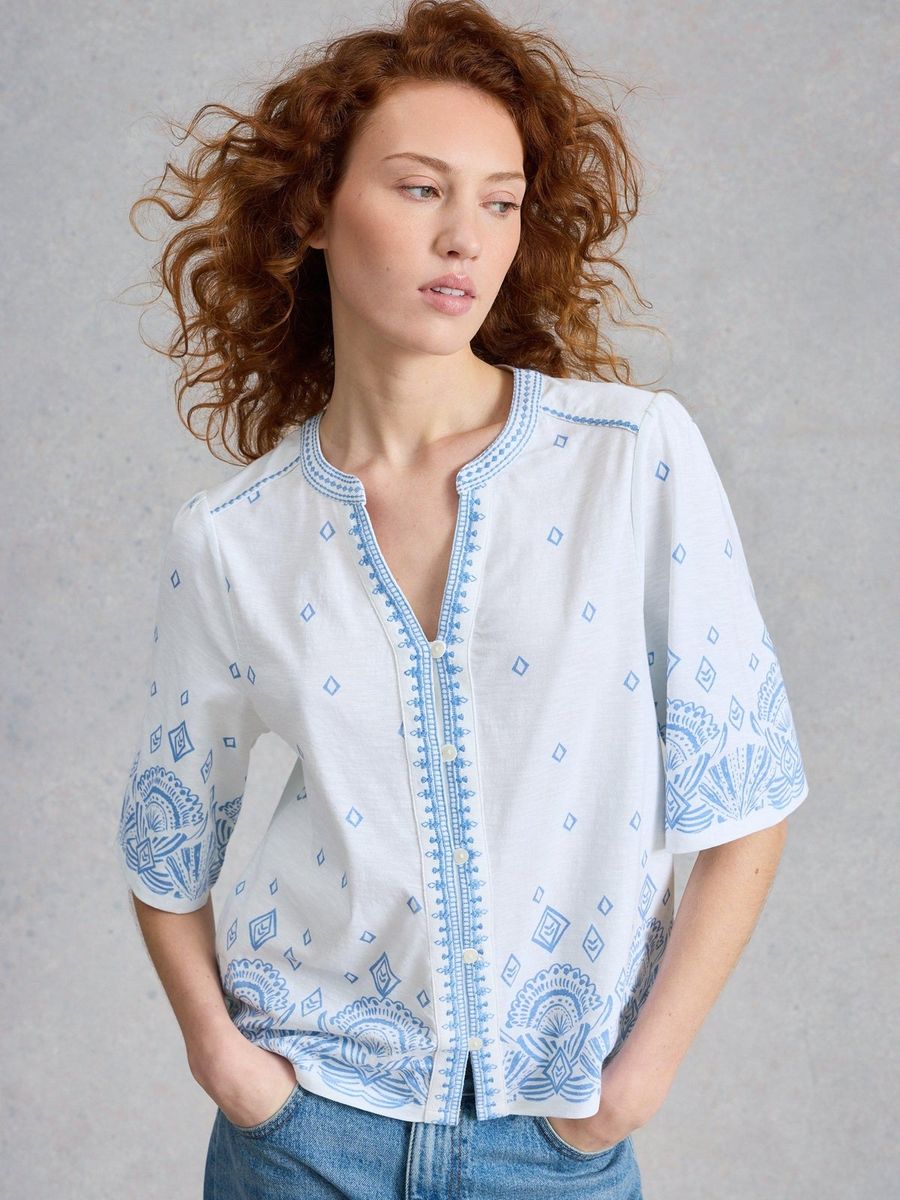 Bestickte Baumwollbluse mit Keilausschnitt
