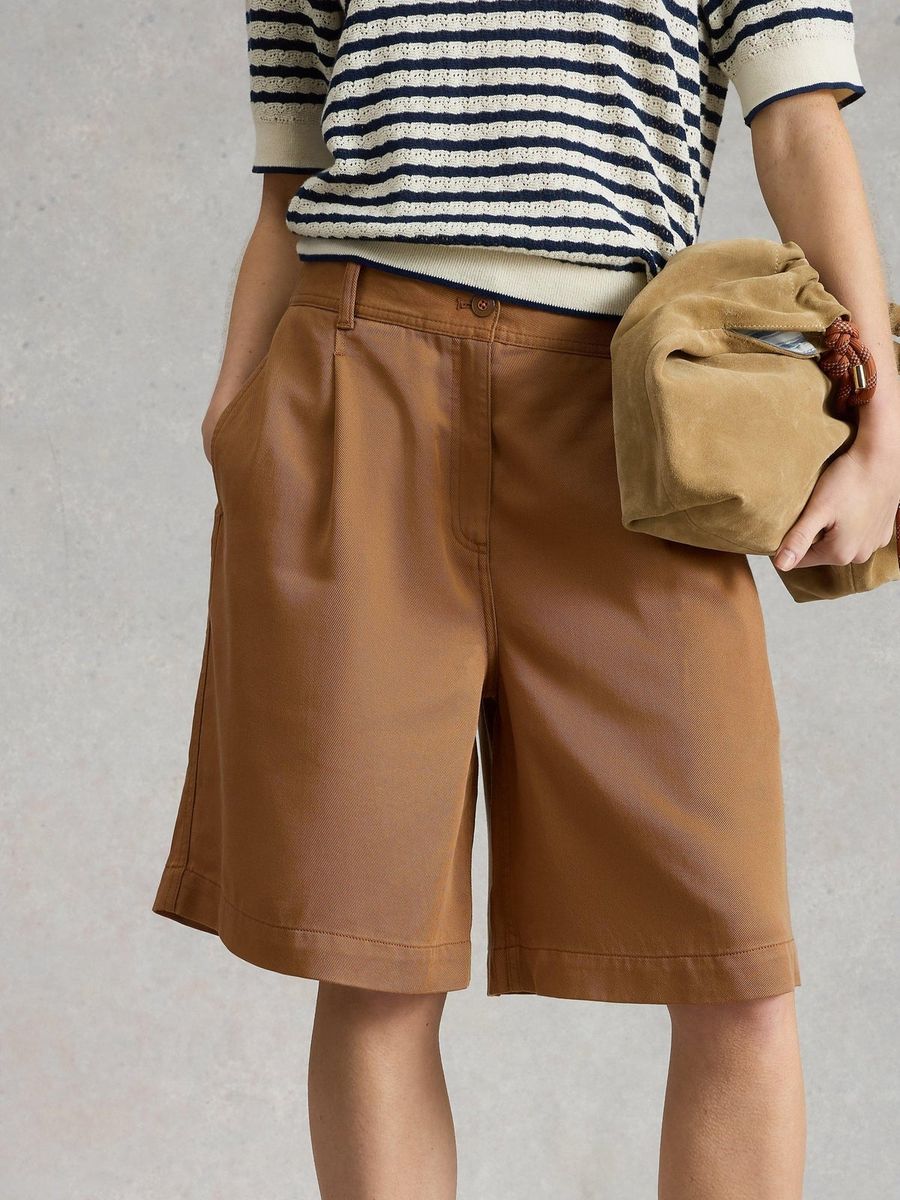 Elegante Bermuda-Shorts mit Bundfalten