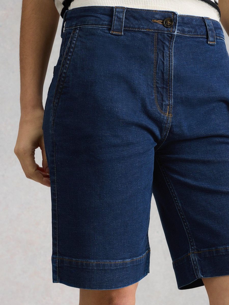Knielange Jeansshorts aus Bio-Baumwolle