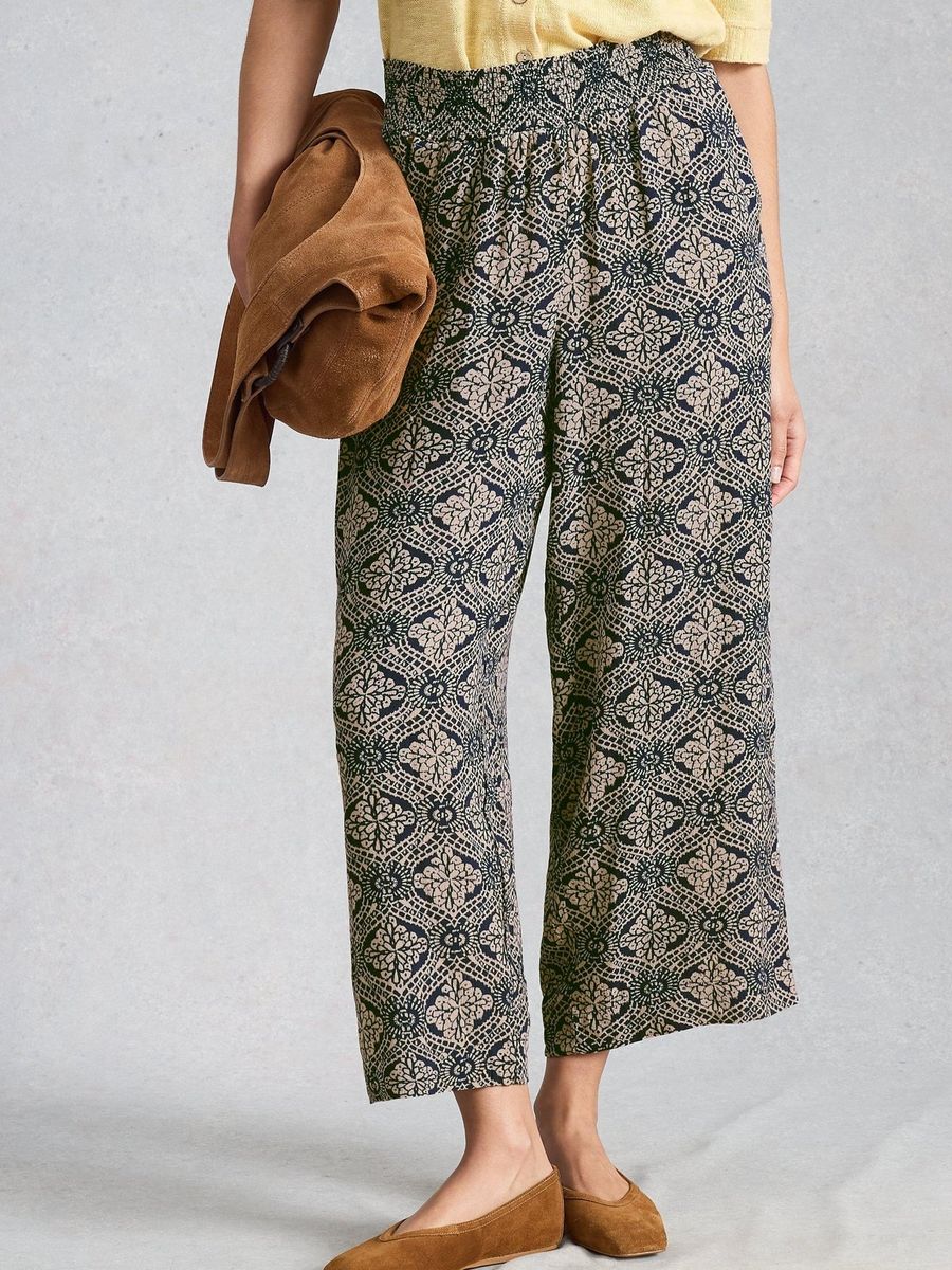 Luftige Culotte mit Ornament-Muster