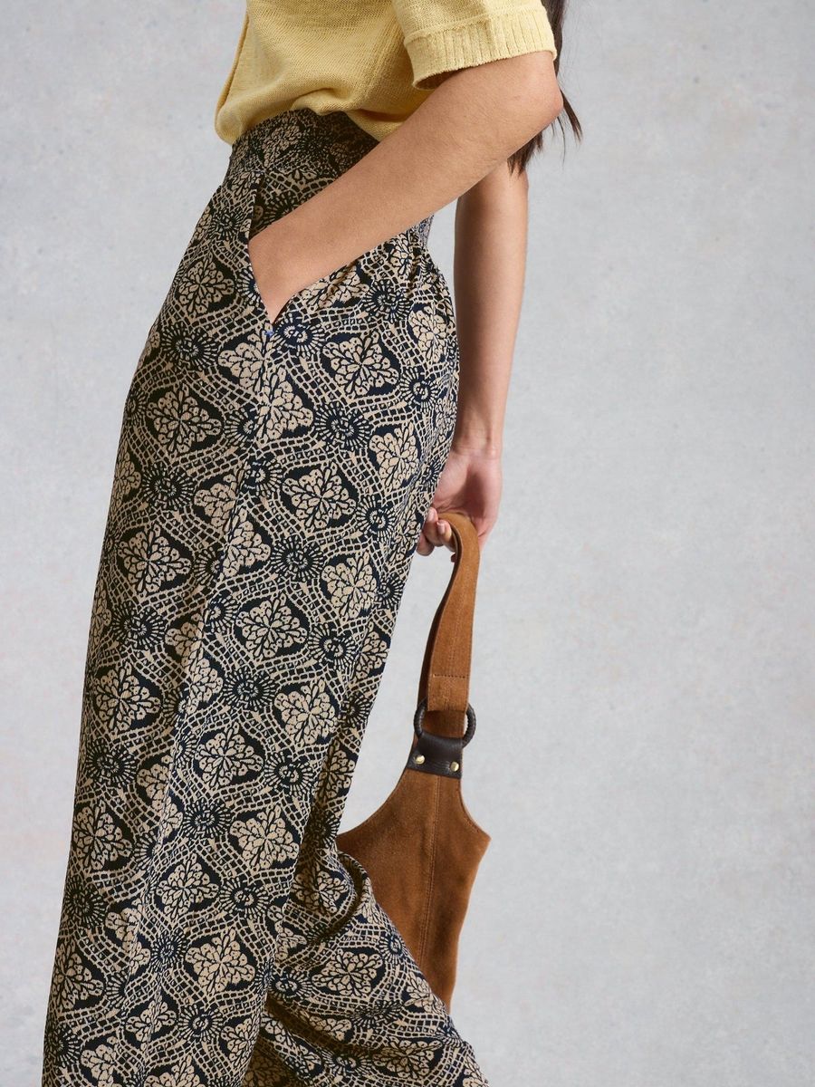 Luftige Culotte mit Ornament-Muster