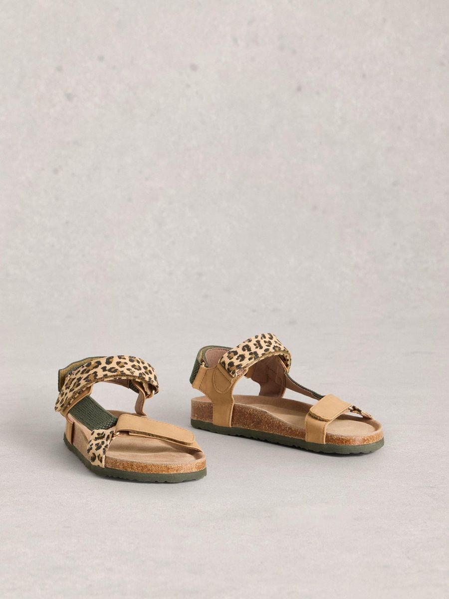 Trekking-Sandalen mit Leopardenmuster und Fußbett