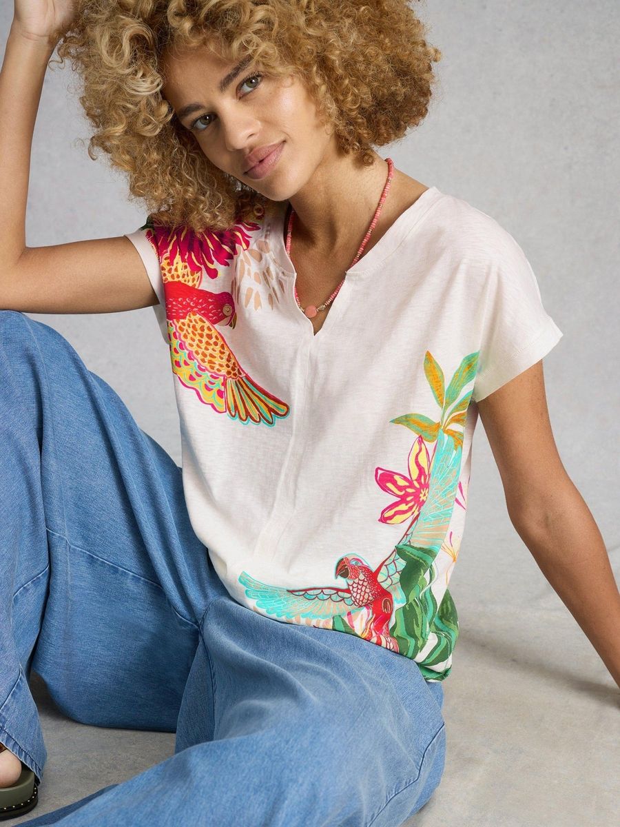 T-Shirt mit Papageien-Print und Keilausschnitt
