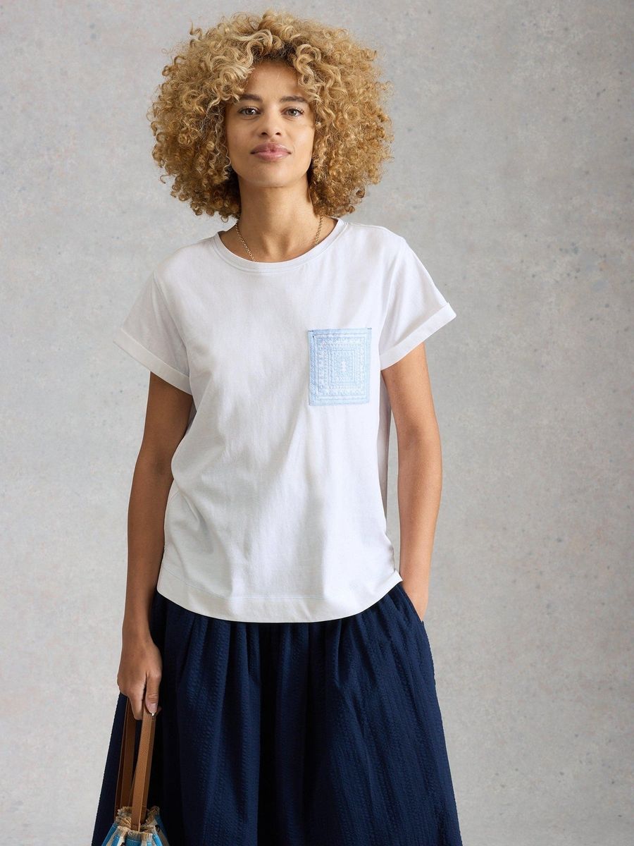 Baumwoll-T-Shirt mit bestickter Tasche