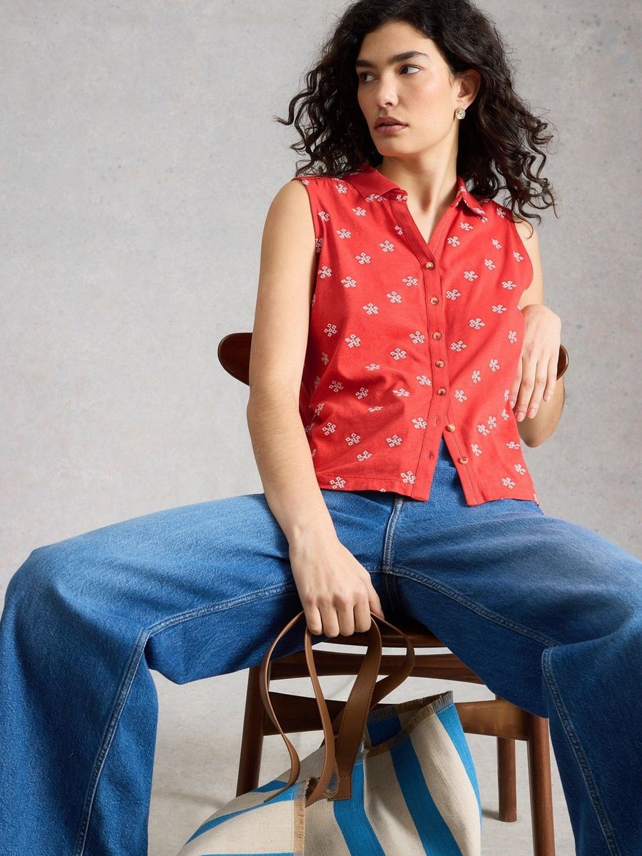 Ärmellose Bluse mit Stickereien