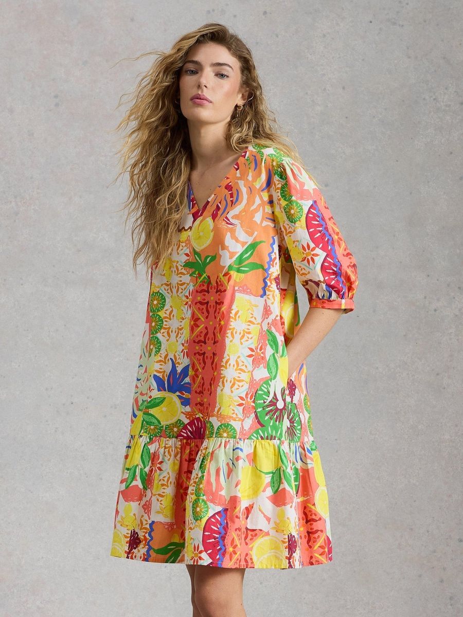 Minikleid mit lebhaftem Fruchtprint