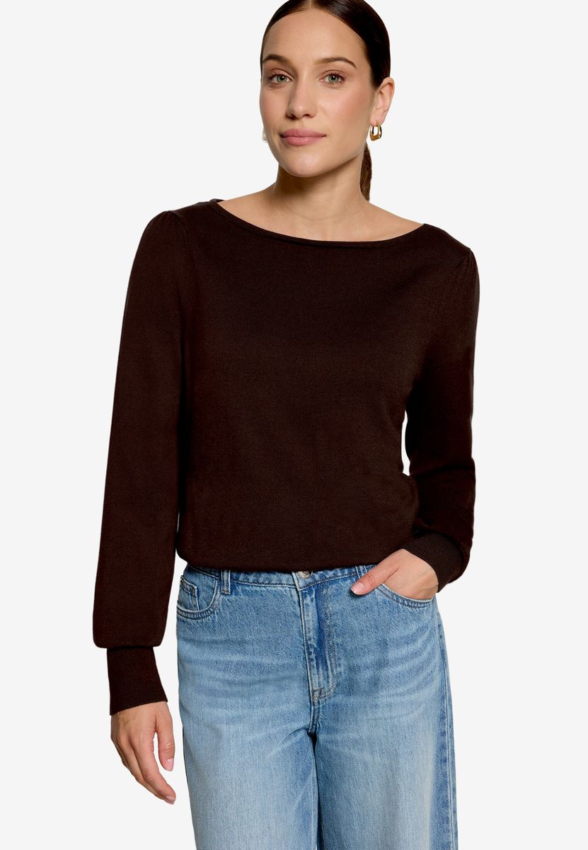 Feinstrickpullover mit U-Boot-Ausschnitt