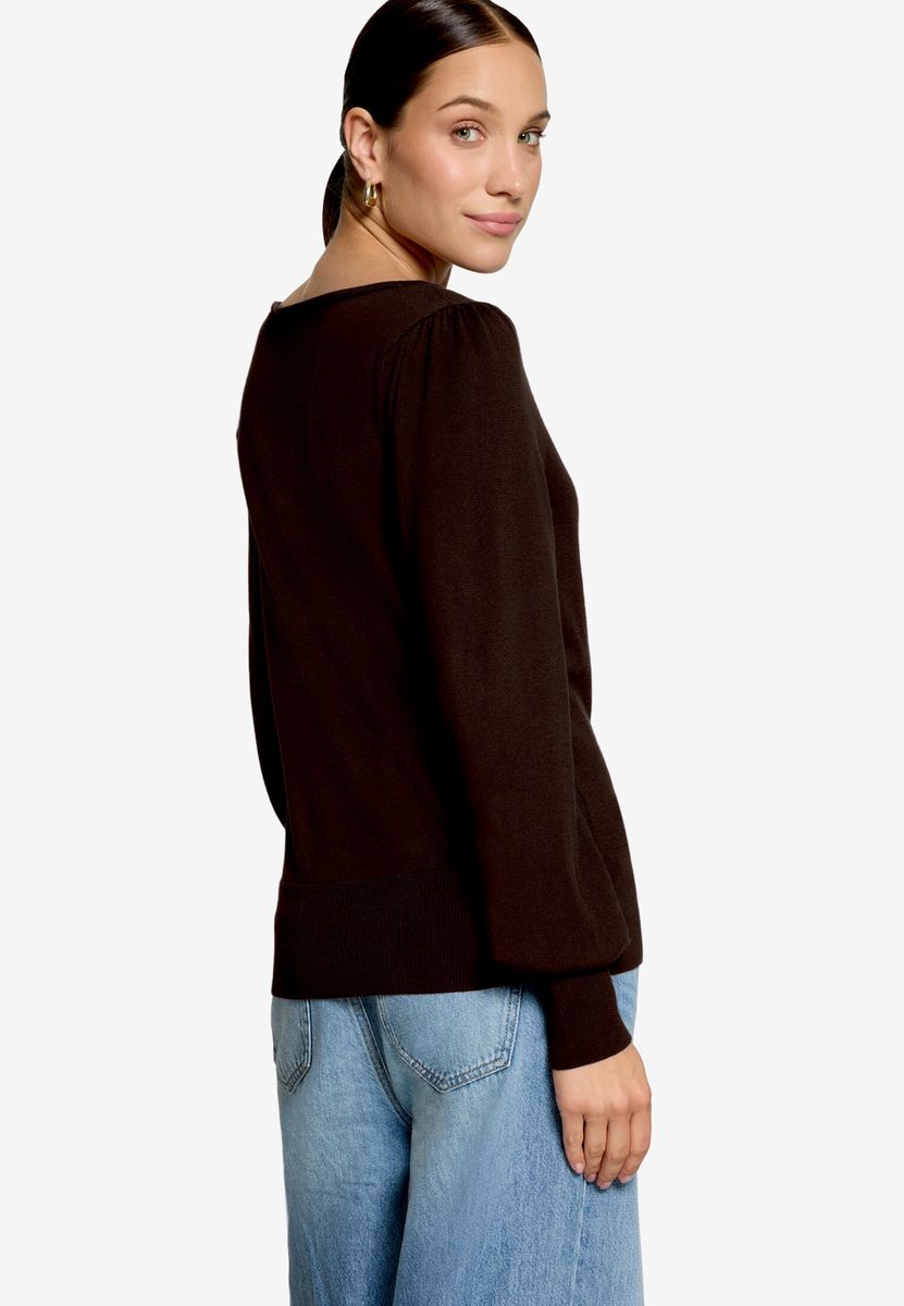 Feinstrickpullover mit U-Boot-Ausschnitt