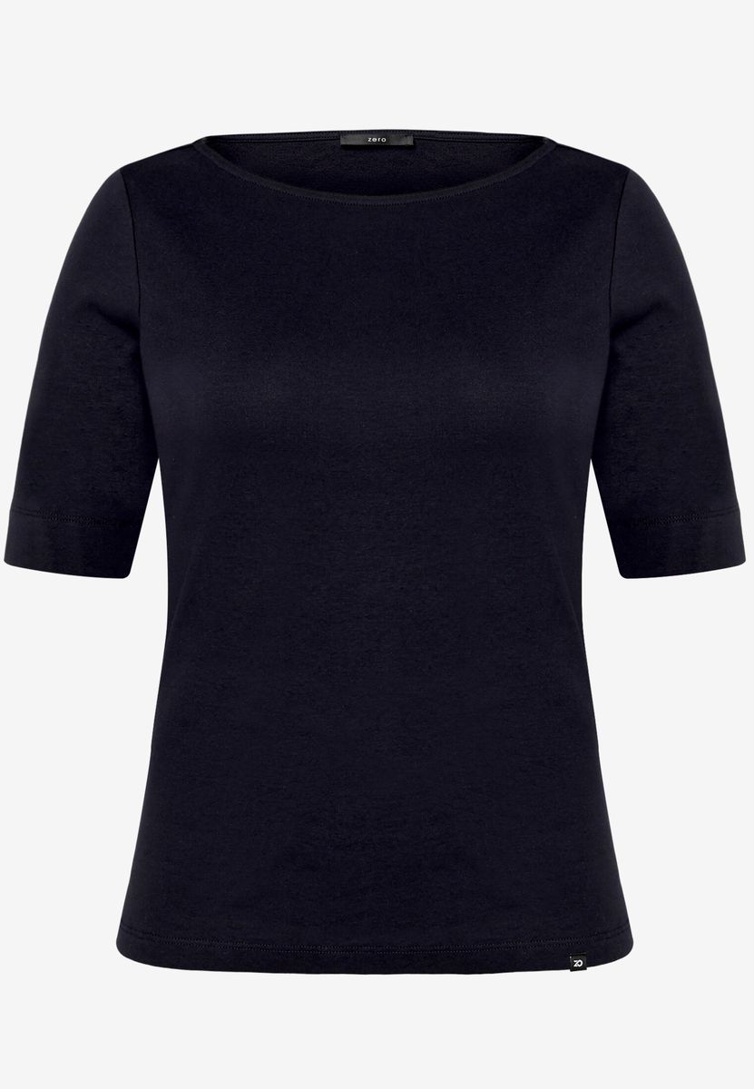 Minimalistisches Shirt mit U-Boot-Ausschnitt