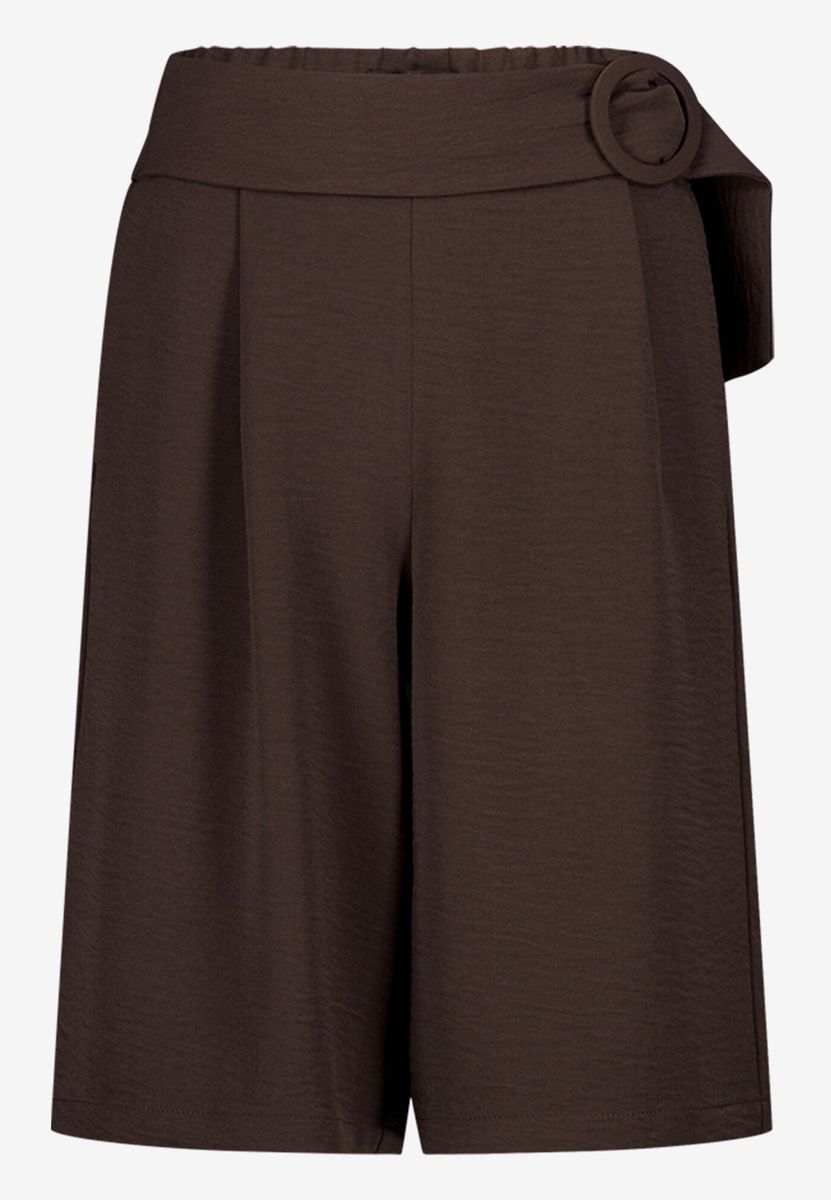 Taillierte Bermuda-Shorts mit Ring-Gürtel