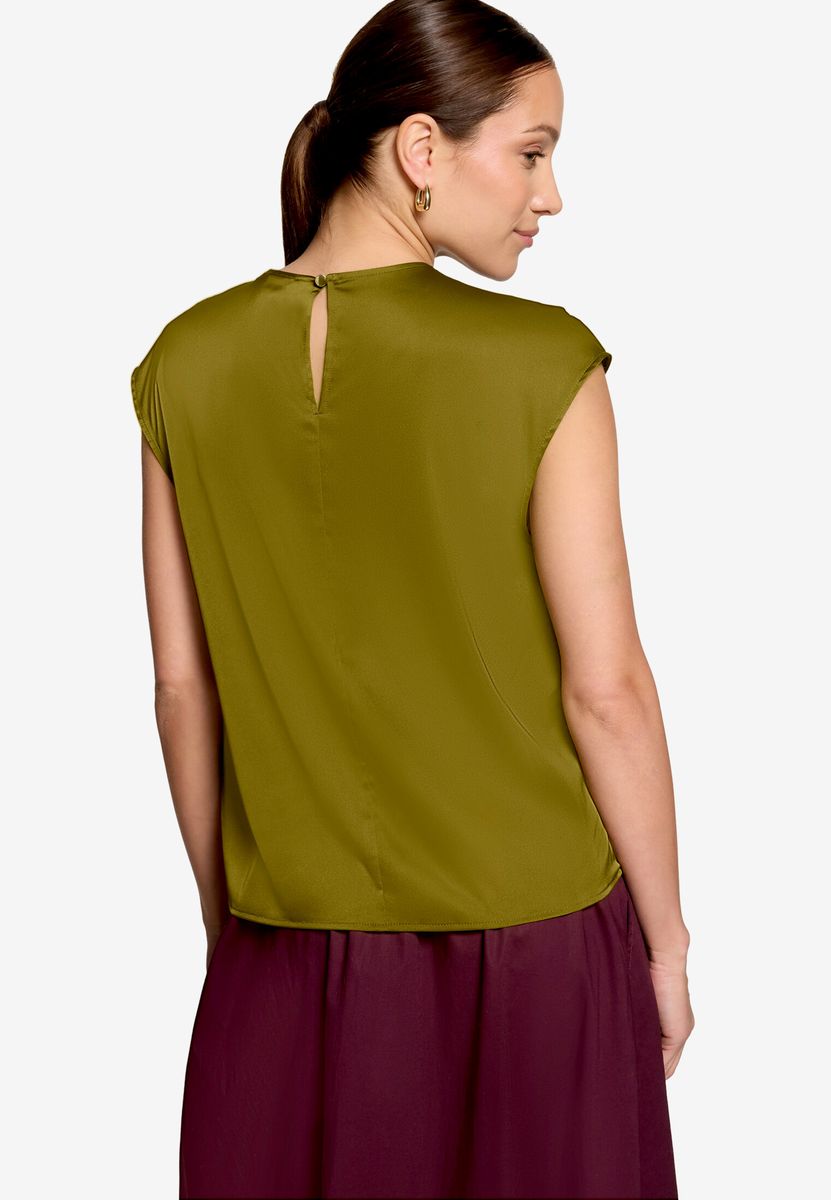Elegante Satinbluse mit Faltenwurf