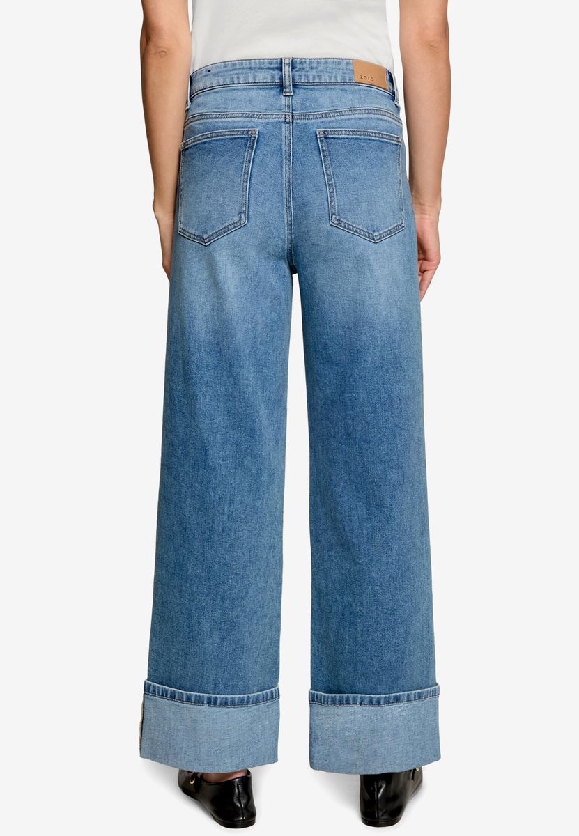 Weit geschnittene Jeans mit breitem Umschlag