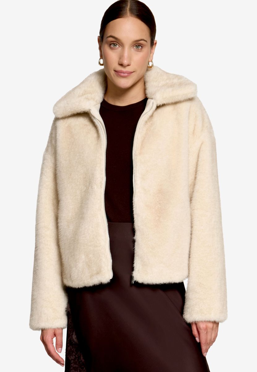 Plüschjacke mit Reißverschluss und Kragen
