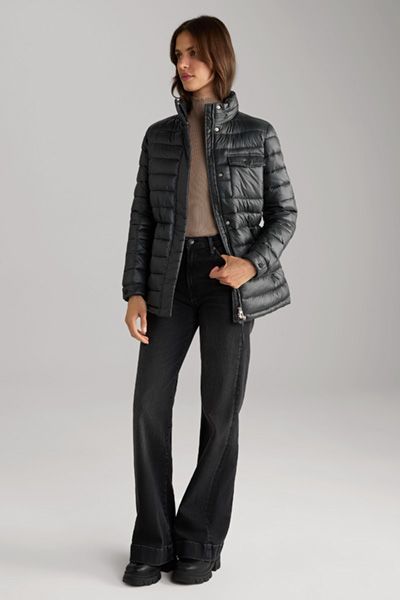 Wattierte Steppjacke mit integrierter Kapuze