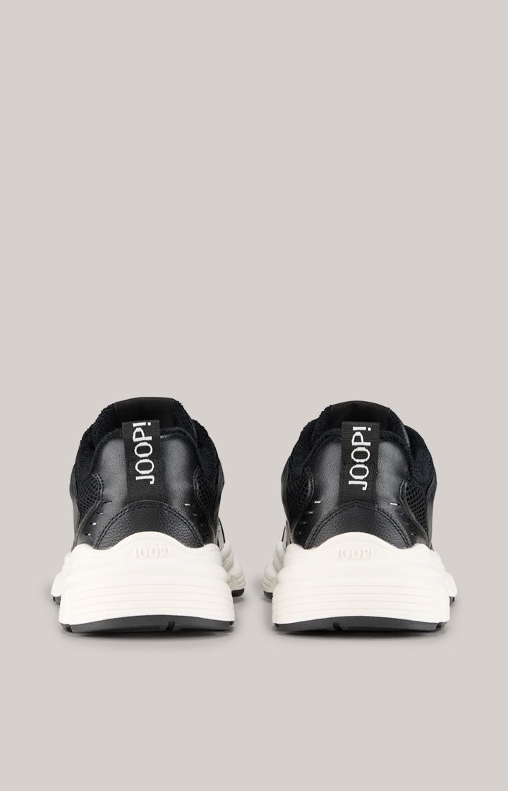 Chunky-Sneaker im Materialmix