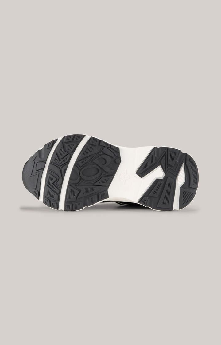 Chunky-Sneaker im Materialmix