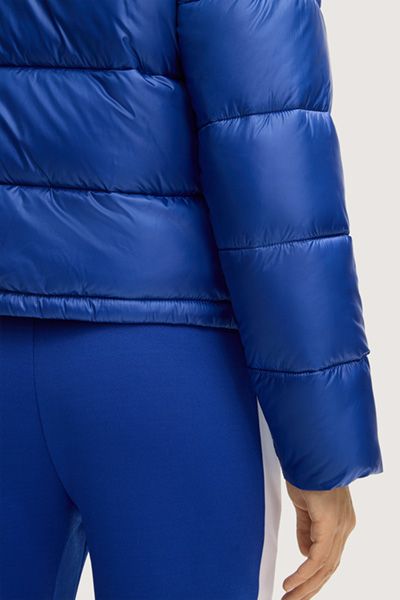 Gesteppte Pufferjacke mit hohem Kragen