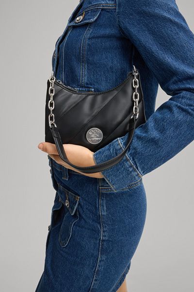 Gesteppte Schultertasche aus Kunstleder