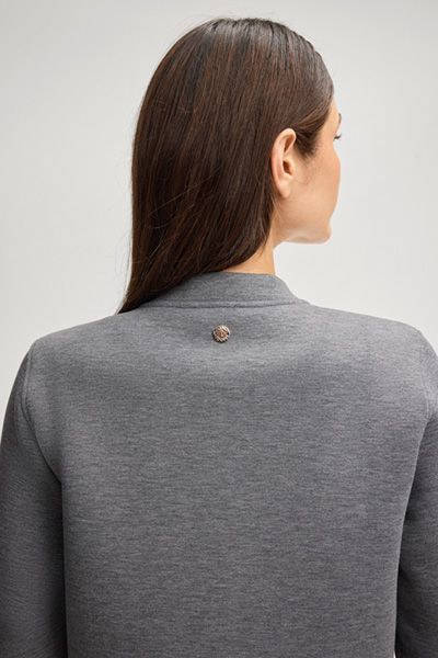Minimalistische Sweatjacke mit Knopfleiste