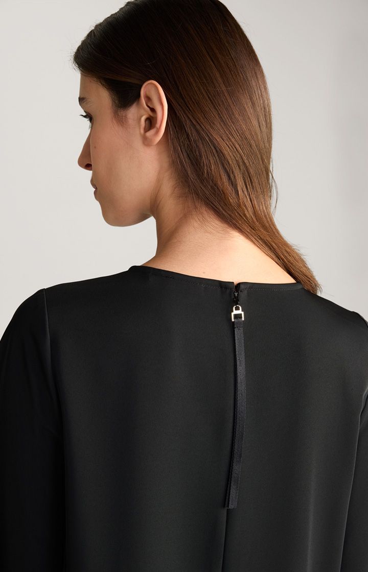 Minimalistisches A-Linien-Kleid mit weiten Ärmeln