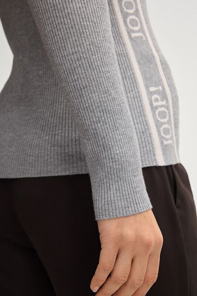 Gerippter Stehkragen-Strickpullover