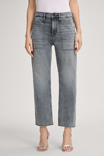 Straight-Leg-Jeans mit aufgesetzten Taschen