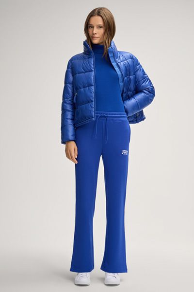 Feinstrick-Rollkragenpullover mit Rippbündchen