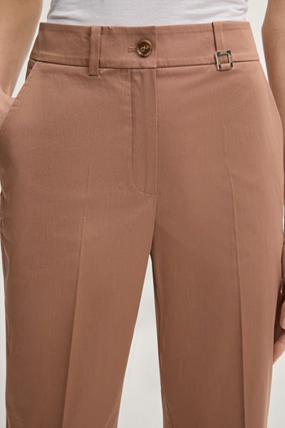 Taillierte Verkürzte Chino Hose