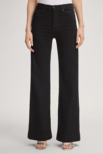 Weit ausgestellte Jeans mit hoher Taille