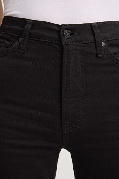 Weit ausgestellte Jeans mit hoher Taille