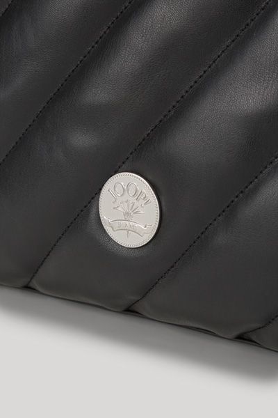 Gesteppter Shopper aus veganem Leder