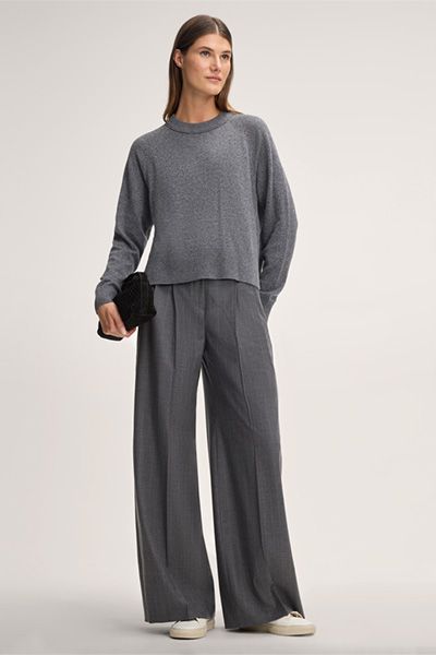 Lockerer Kaschmirpullover mit Stufensaum
