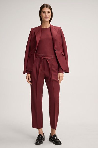 Schurwollhose mit Bundfalte und Gürtel