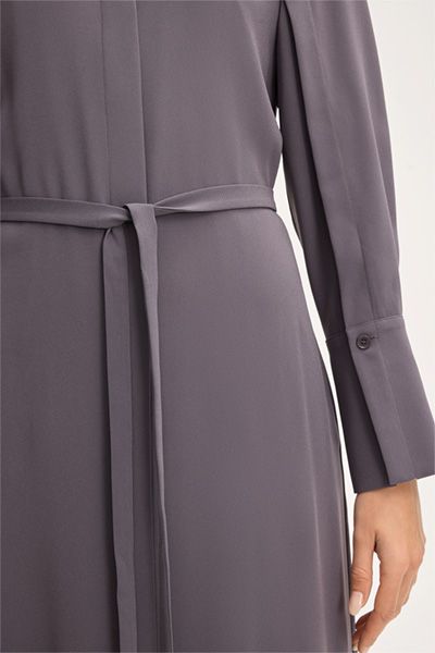 Elegantes Midi-Hemdblusenkleid aus Crêpe